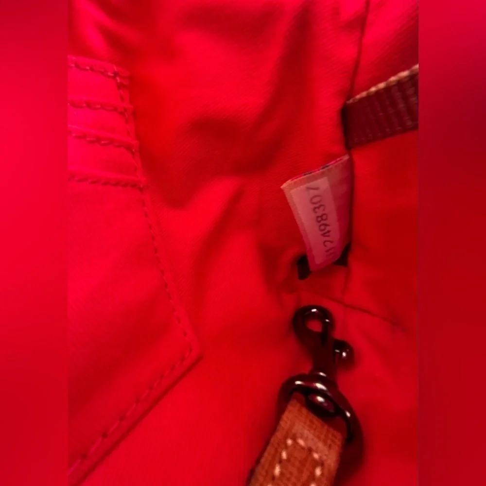 Dooney & Bourke Lexi Saffiano Leather Crossbody Shoulder Purse NWOT